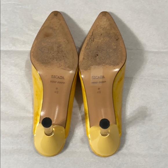 Escada yellow python print acrylic heels - Picture 5 of 9